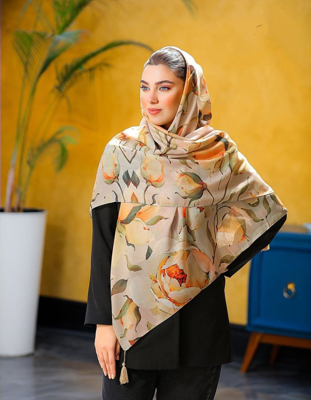 روسری نخی قواره120با طرح گلهای بهاری کد270