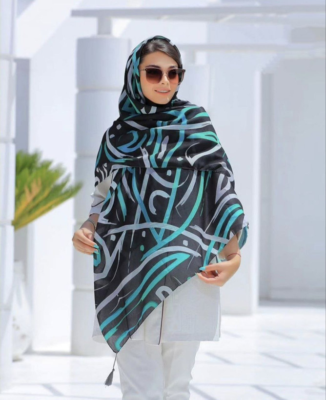روسری نخی 4 فصل قواره بزرگ طرح اسلیمی کد299