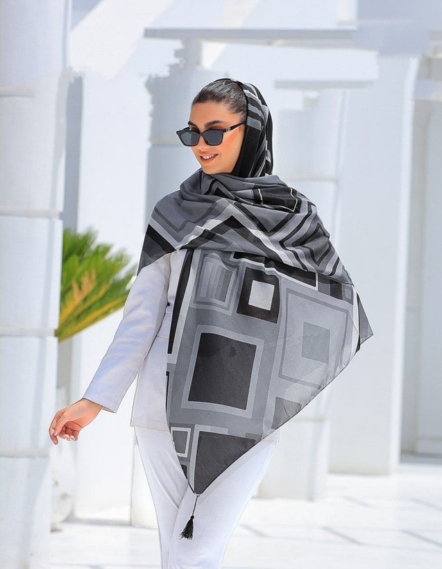روسری نخی 4 فصل قواره 120 طرح هندسی