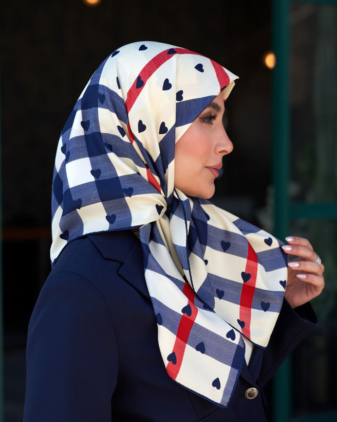 روسری ابریشم توییل اورجینال burberry سورمه ایی