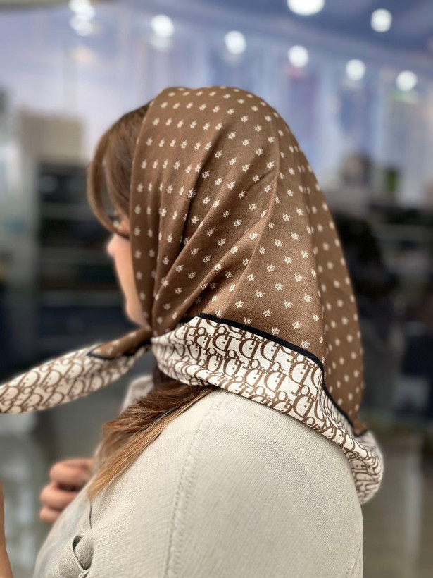 مینی اسکارف نخی قهوه ایی
