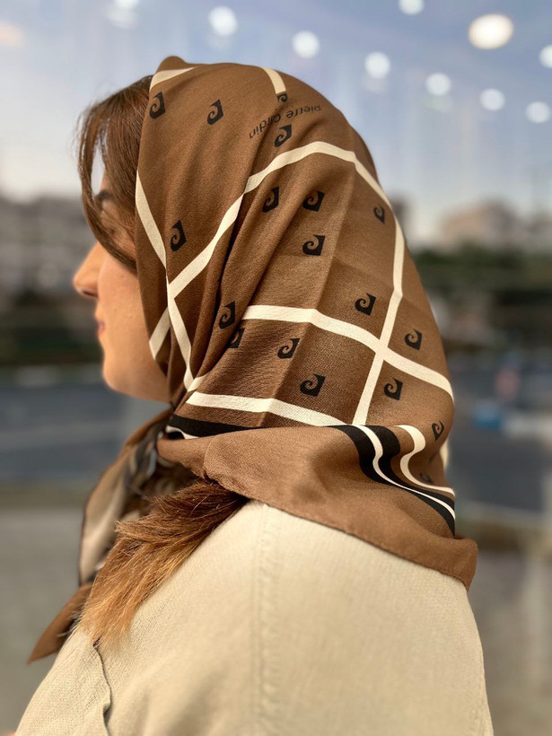 مینی اسکارف نخی قهوه ایی