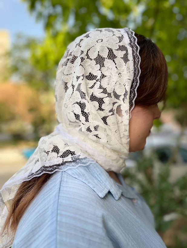 اسکارف سه گوش دانتل حاشیه تور