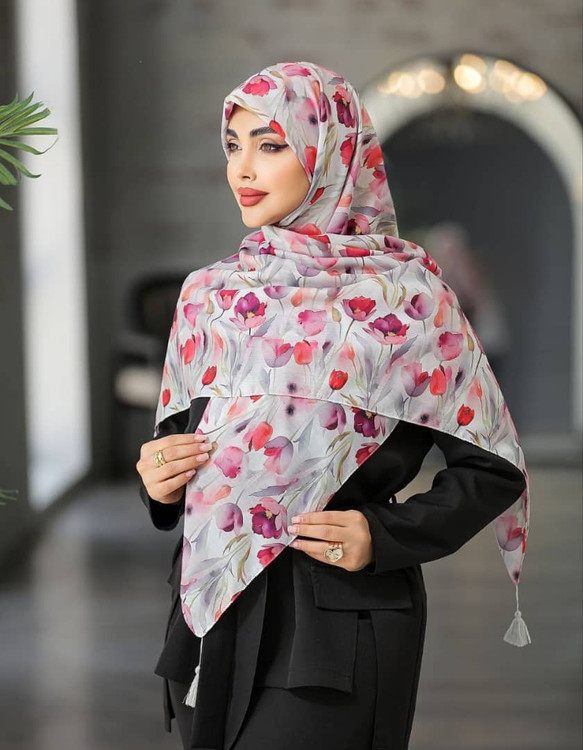 روسری نخی قواره 140.گلهای قرمز وزرشکی