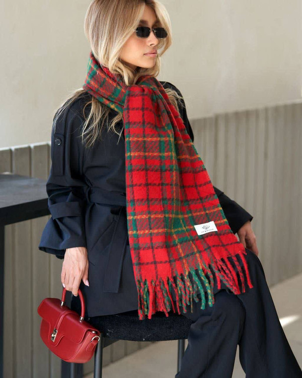 شال گردن قرمز