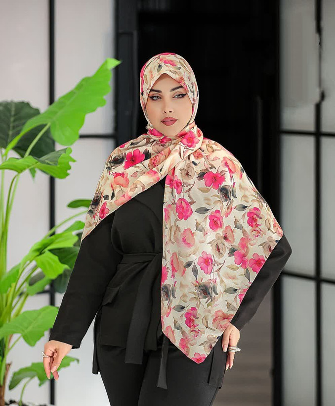 روسری نخی 4 فصل قواره بزرگ با طرح گلهای بهاری کد 1730