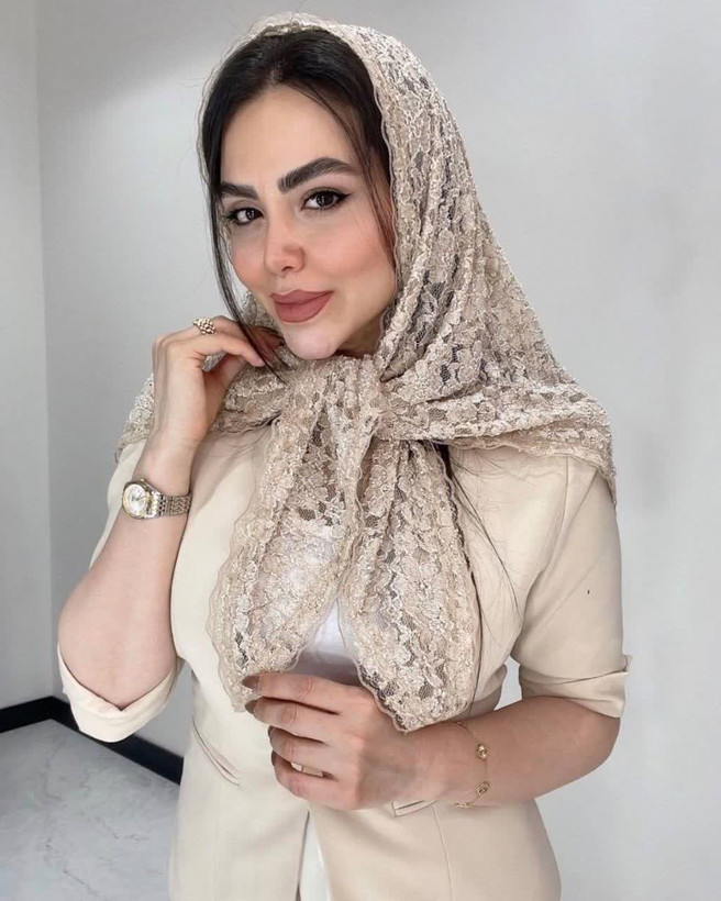 اسکارف سه گوش دانتل حاشیه تور