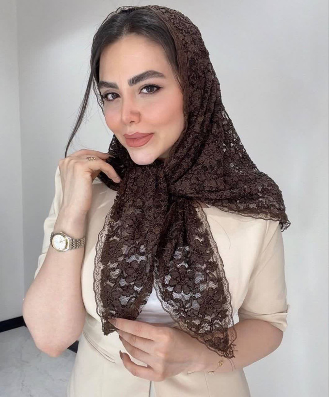اسکارف سه گوش دانتل حاشیه تور