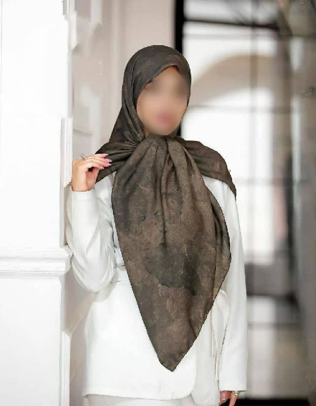 روسری نخی 4 فصل قواره بزرگ با طرح سایه روشن کد 1246