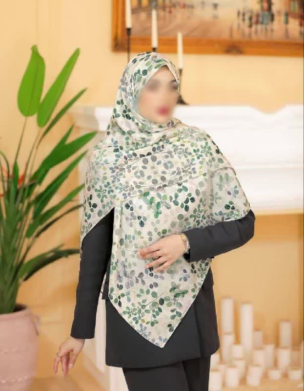 روسری نخی 4 فصل قواره بزرگ با طرح گلهای بهاری کد1854